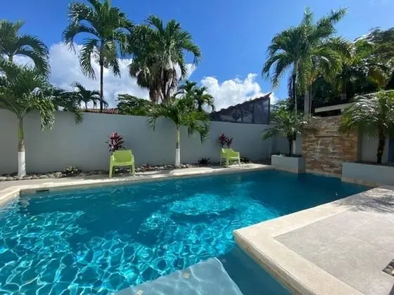 Playa Potrero Modern 3 BR Home Centrally Located - Casa Coastal Serenity - Oda