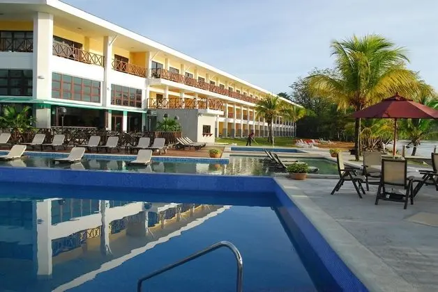 Playa Tortuga Hotel Beach And Resort - Havuz