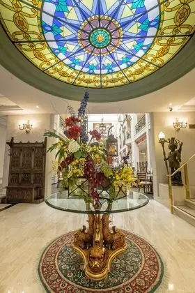 Hotel Plaza de Oro - Lobi