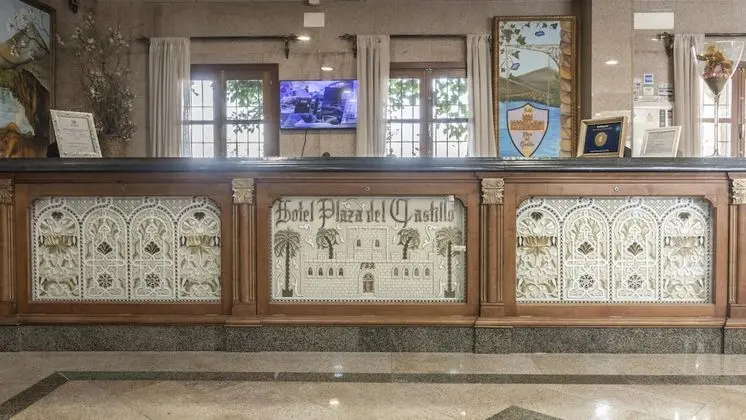Hotel Plaza del Castillo - Lobi