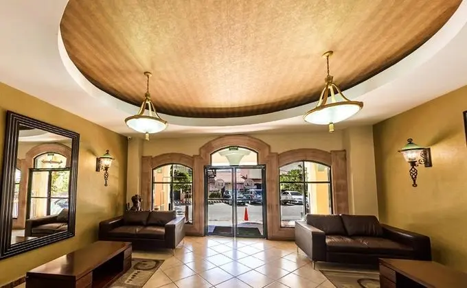 Hotel Plaza Del Libertador - Dış Mekan