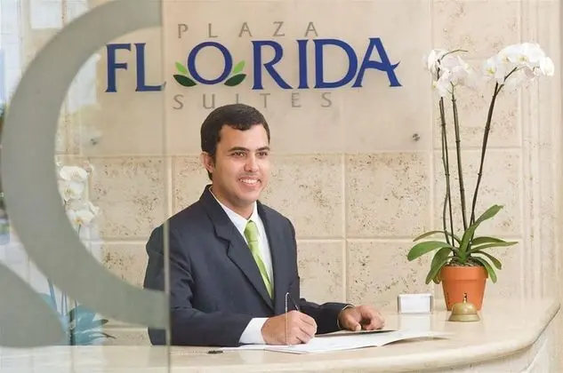 Plaza Florida Suites 