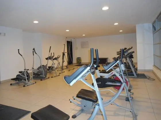PLAZA FOCH Area - APARTMENTS with Balcony - Fitness