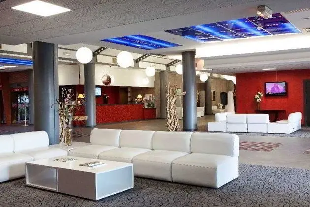 Plaza Futuroscope - Lobi