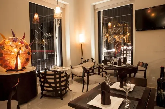 Plaza Gallery Hotel and Boutique - Yeme / İçme