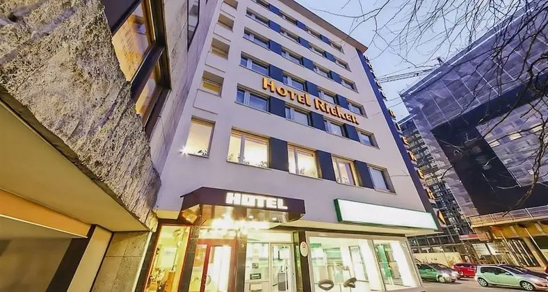 PLAZA INN Rieker Stuttgart Hauptbahnhof - Dış Mekan
