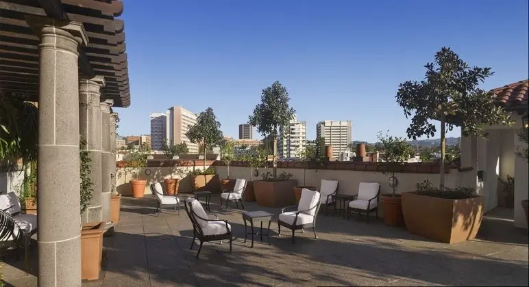 Plaza La Reina