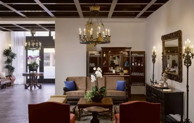 Plaza La Reina - Lobi