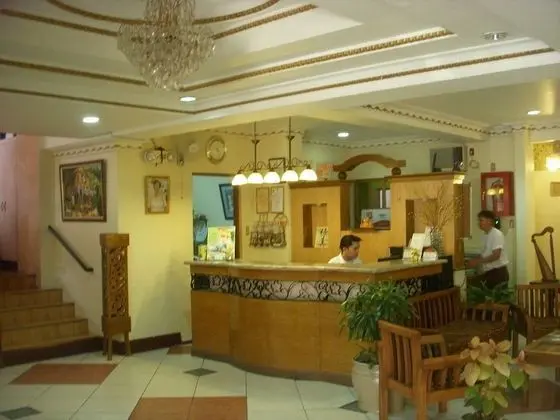 Plaza Maria Luisa Suites Inn - Lobi
