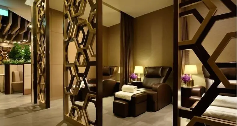 Plaza Premium Lounge - Singapore T1 - Spa
