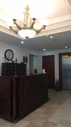 Plaza Real Suites & Apartments - Lobi