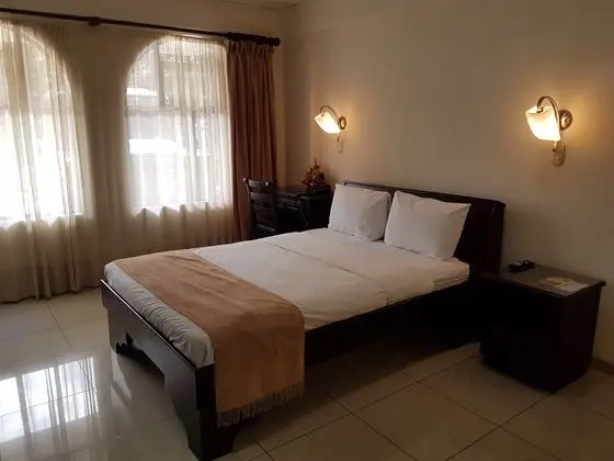Plaza Real Suites & Apartments - Oda