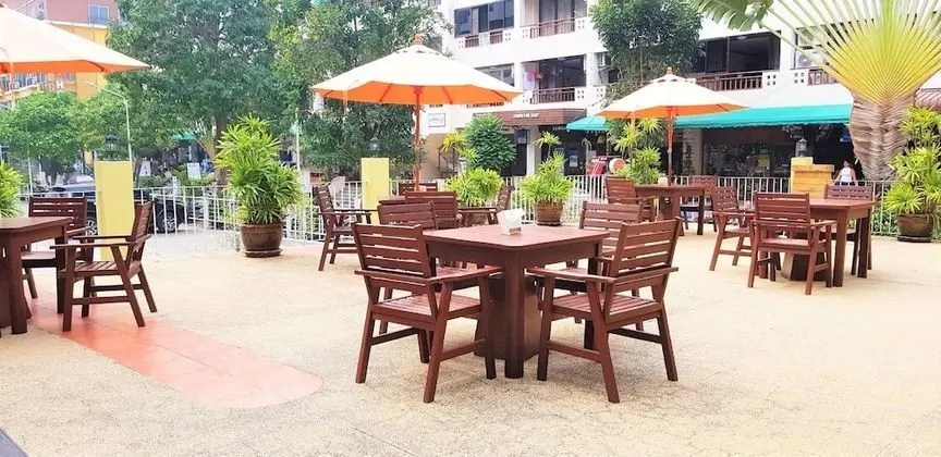 Plaza Residence Jomtien Beach - Large Studio Condo - Dış Mekan