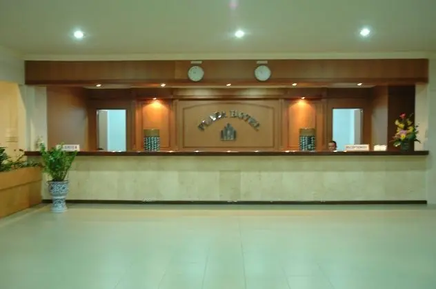 Plaza Hotel Tanjungpinang - Lobi
