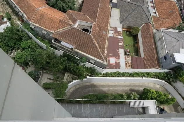 Pleasant 2BR Apartment at Parahyangan Residence - Dış Mekan