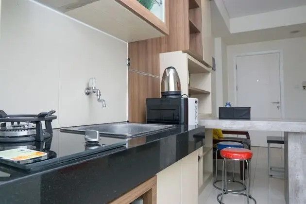Pleasant 2BR Apartment at Parahyangan Residence - Mutfak