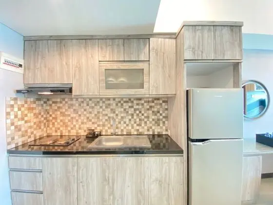 Pleasant 2Br Apartment At Tamansari La Grande - Mutfak