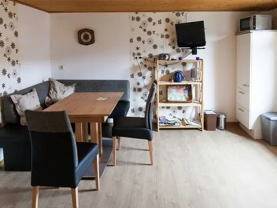 Pleasant Apartment in Ernst bei Cochem With Garden - Yerinde Yemek