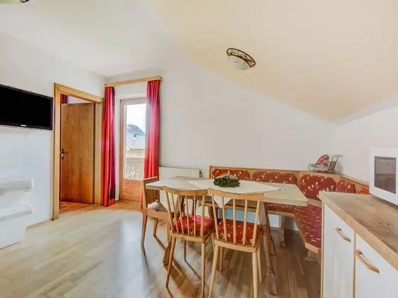 Pleasant Apartment in Hainzenberg in a Skiing Area - Öne Çıkan Resim