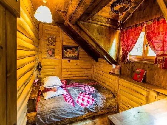 Pleasant Chalet in Bruvno With Private Pool - Oda