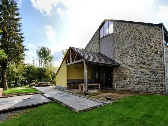 Pleasant Holiday Home in Erezée Ardennes with Hot Tub, Sauna - Dış Mekan