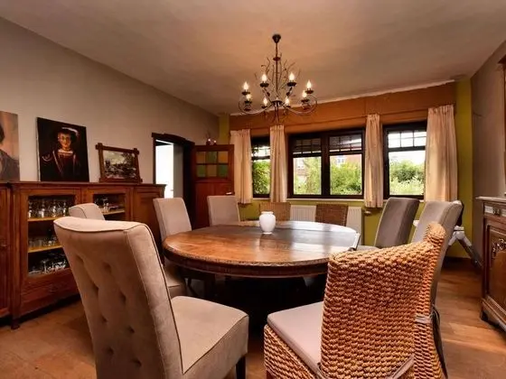 Pleasant Holiday Home in Erezée Ardennes with Hot Tub, Sauna - Yerinde Yemek