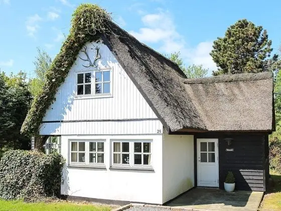 Pleasant Holiday Home in Hadsund With Roofed Terrace