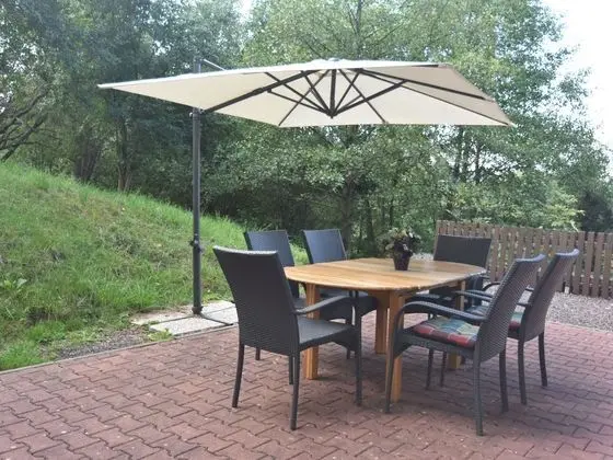 Pleasant Holiday Home in Rudnik With Private Garden and Terrace - Yerinde Yemek