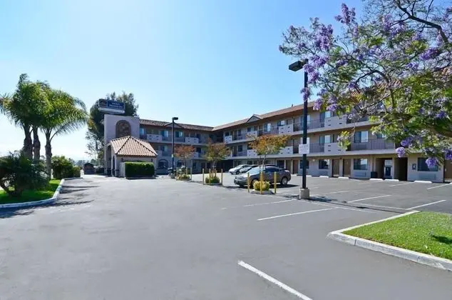 Pleasant Inn - Dış Mekan