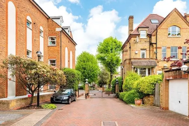 Pleasant Putney Home Close to the Tube Station by Underthedoormat - Dış Mekan