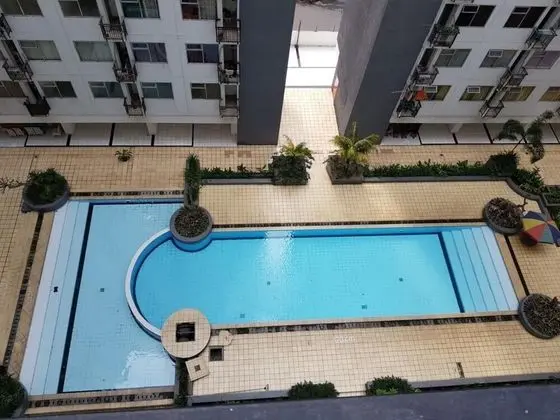 Pleasant & Trendy 2BR Apartment at Jarrdin Cihampelas near Cihampelas Walk - Havuz