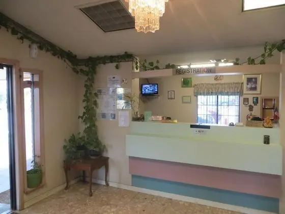 Pleasanton Executive Inn - Lobi