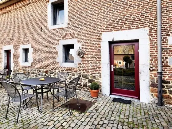 Pleasing Holiday Home in Richelle With Garden, Terrace, BBQ