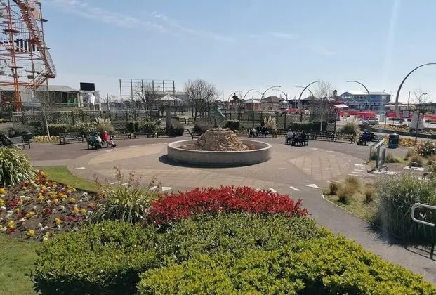Pleasure Beach Apartment With Garden