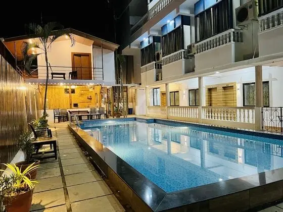 Hotel Pleasure Inn