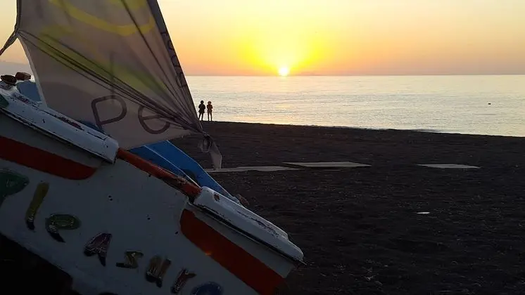 Pleasure Studios2 By The Sea - Öne Çıkan Resim