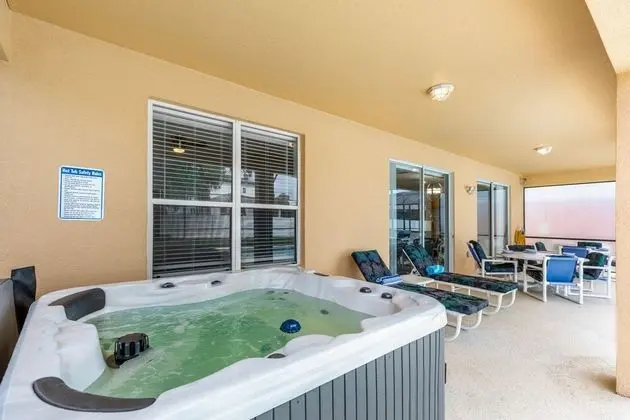 Plenty of Room for the Whole Family& Private Pool - Spa