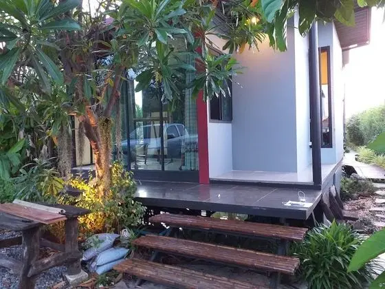 Plern Salaya Resort - Dış Mekan