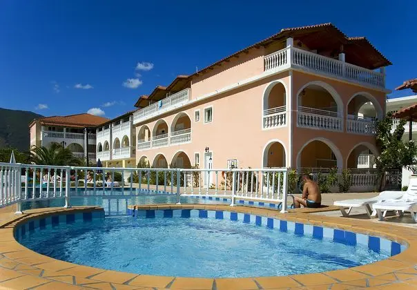 Plessas Palace Aparthotel - Genel