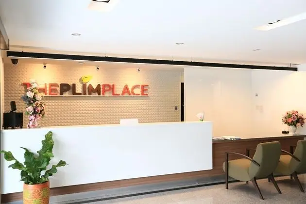 The Plimplace 2 - Lobi