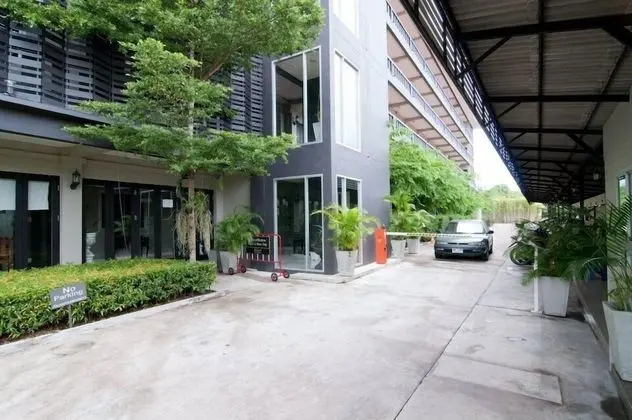Ploen Pattaya Residence by Tolani - Dış Mekan