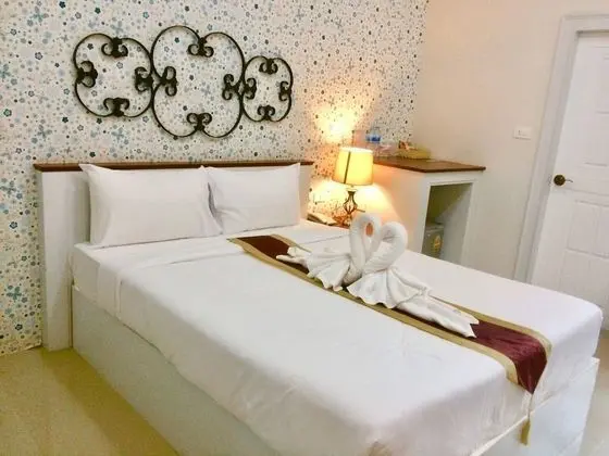 Ploy's Pearl Hotel - Oda