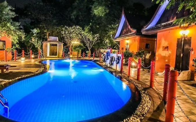 Pludhaya Resort & Spa - Havuz