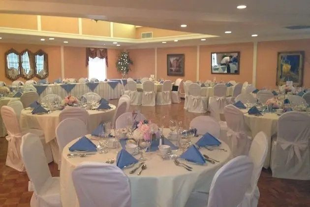 Plumsteadville Inn - Lobi