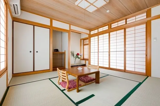 Plus 9 Station Inn - Oda
