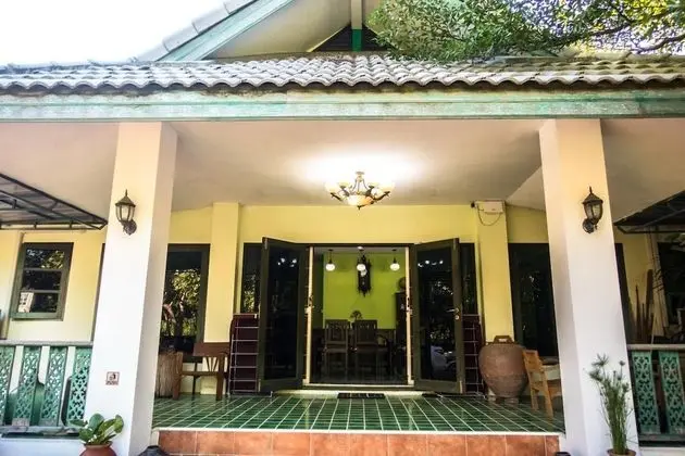 Plus Hostel Ayutthaya