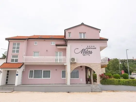 Plush Apartment in Imotski near Blue & Red Lakes - Dış Mekan