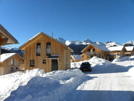 Plush Chalet in Hohentauern With Sauna & Bubble Bath - Dış Mekan