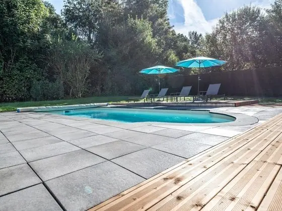 Plushy Holiday Home in Spa With Bubble Bath & Pool - Havuz