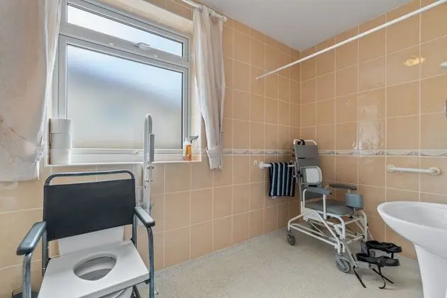 Plymouth-fernhurst- 2 Bedroom Bungalow - Plaj